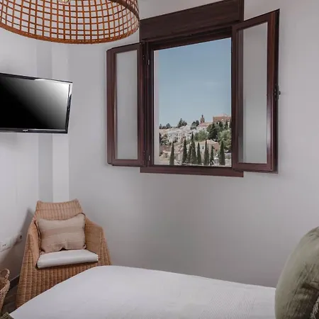 Yanes Bed and Breakfast *