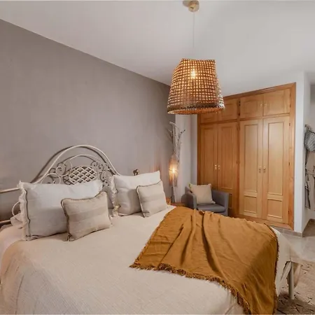 Bed and Breakfast Yanes