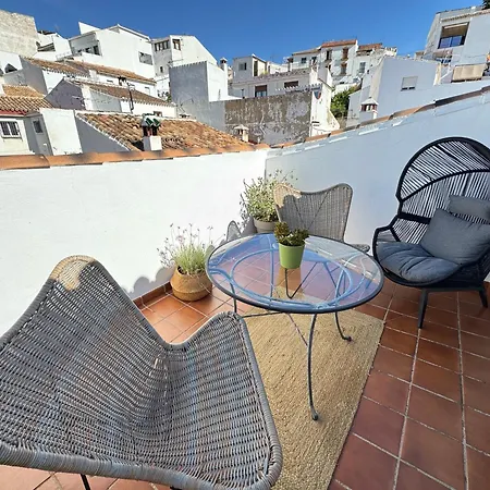 Yanes לינה וארוחת בוקר