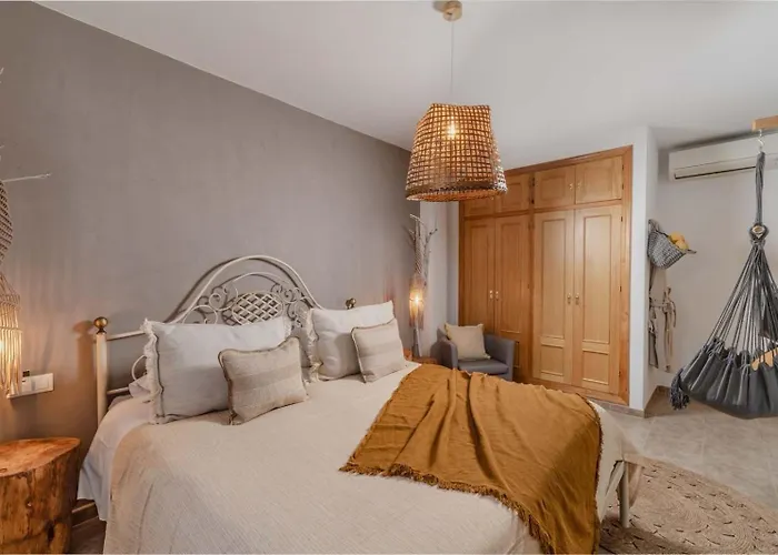 住宿加早餐酒店 Yanes